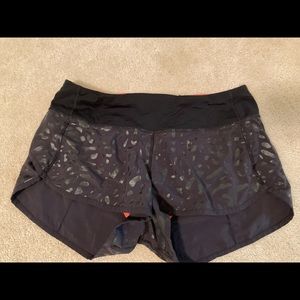 Lululemon Speed Up Short size 6